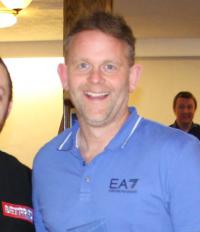 นีล โจนส์